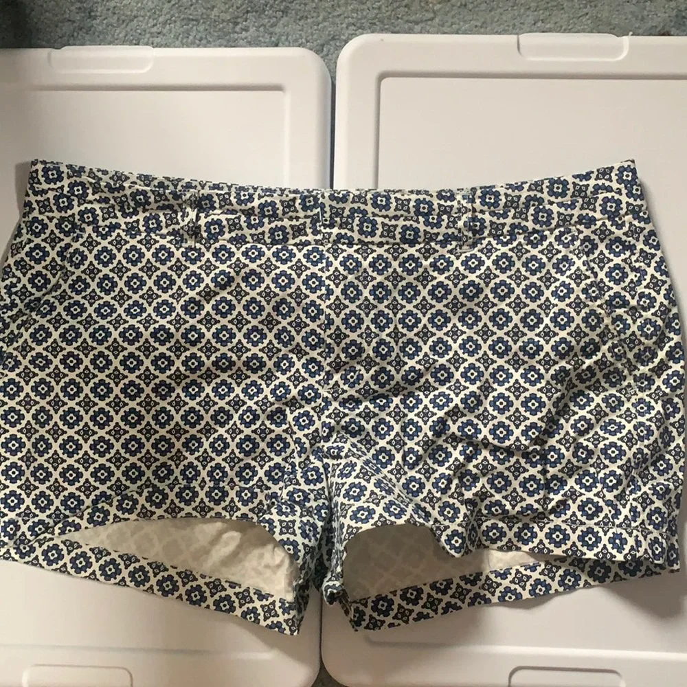 Gap shorts - Picture 1 of 3